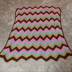 Vintage Zig Zag Chevron Afghan Throw Blanket Pink Blue Brown Lap Blanket 48 x 51
